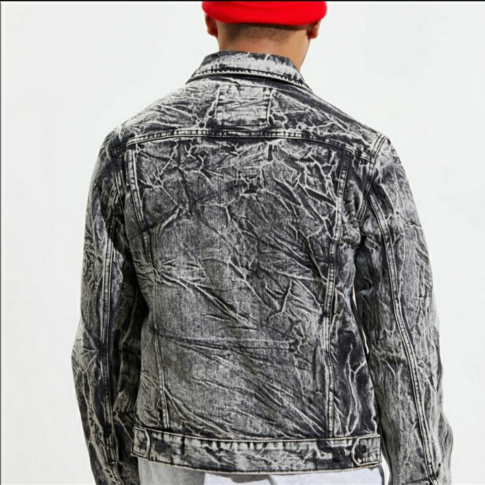 New w/Tags BDG Denim Trucker Jacket From Urban Outfitters - Picture 11 of 13